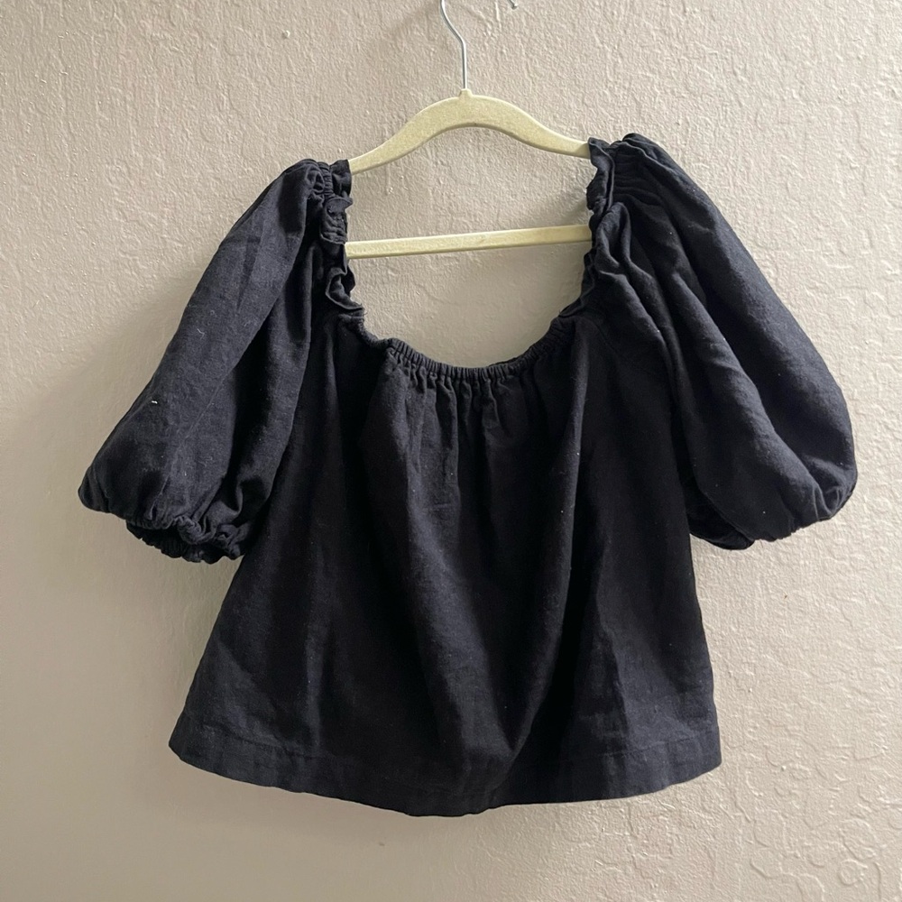 Black Puff Sleeve Top